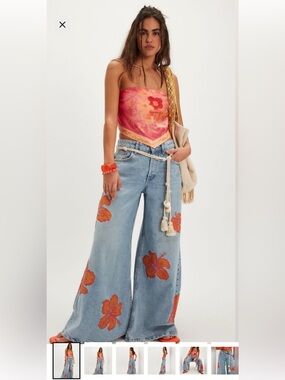 Free People Light Wash Wide Leg Jean W AMAZING Floral Prints $298 Sz25 Runs Big